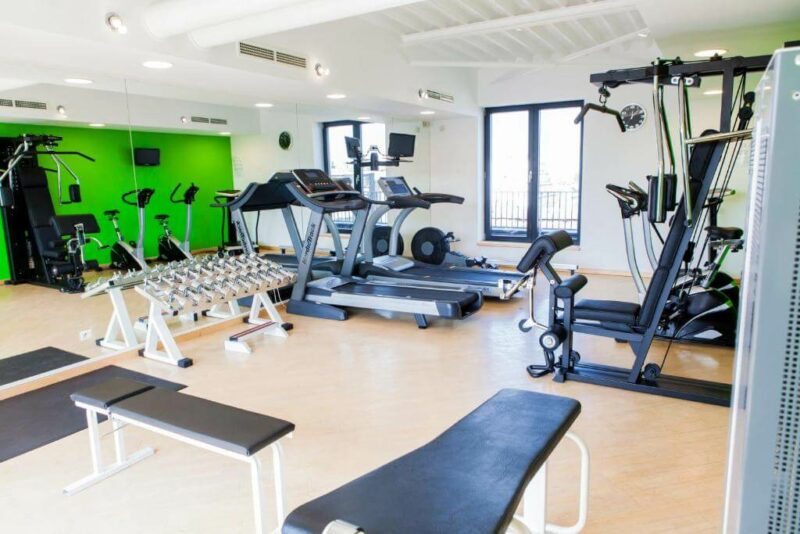 hotel le chatelain gym